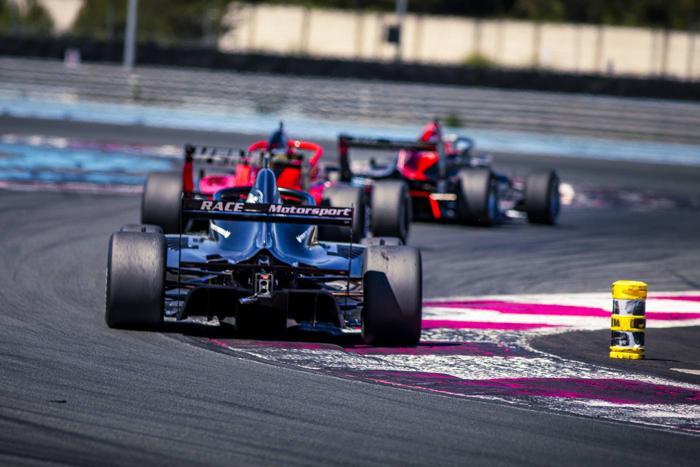 Train de monoplaces Formula Regional Race Motorsport en virage, Ultimate Cup Paul Ricard 2026