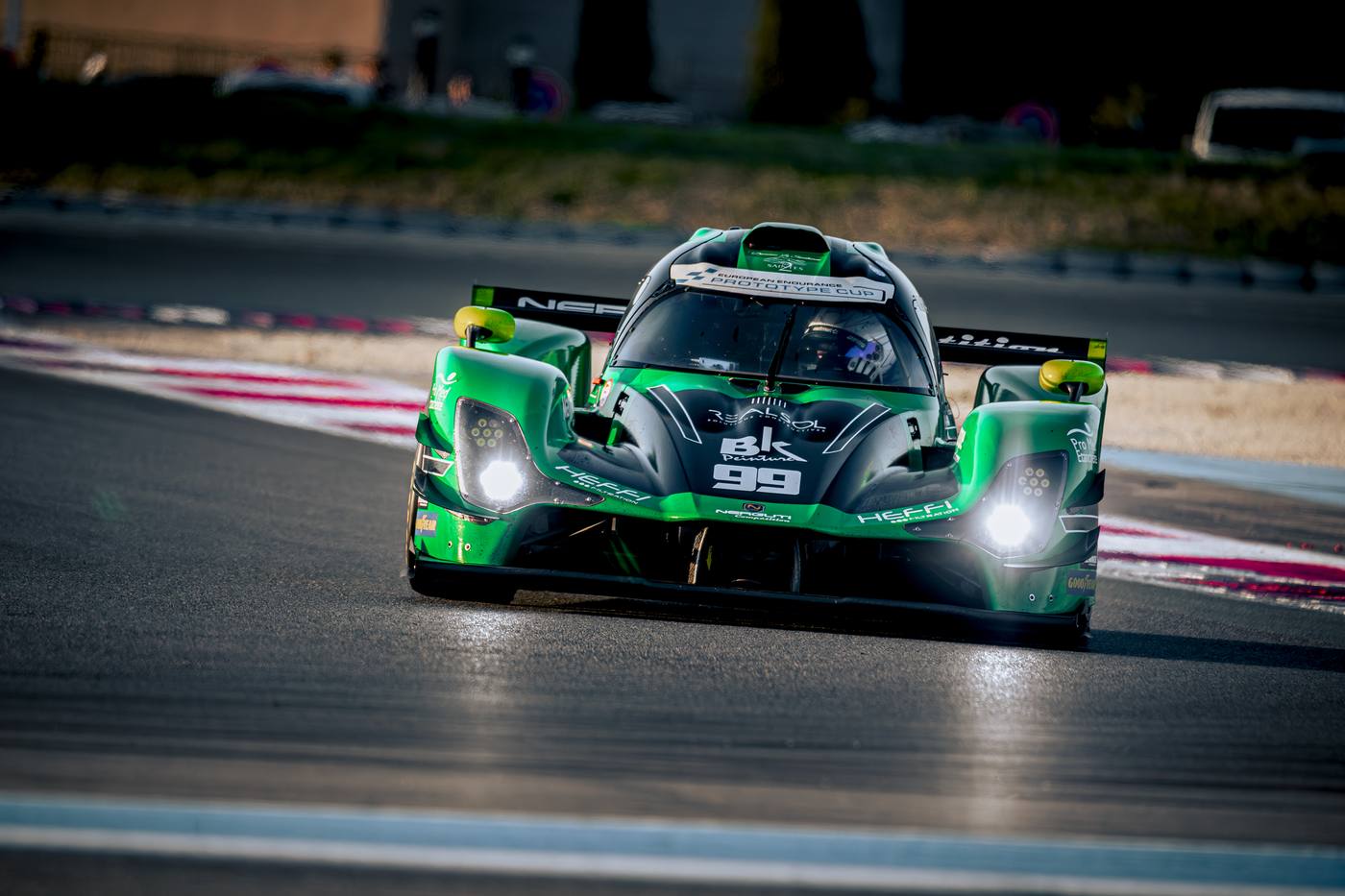 Nova NP02 vert #99 Heffi phares allumés, Prototype Cup Paul Ricard 2026