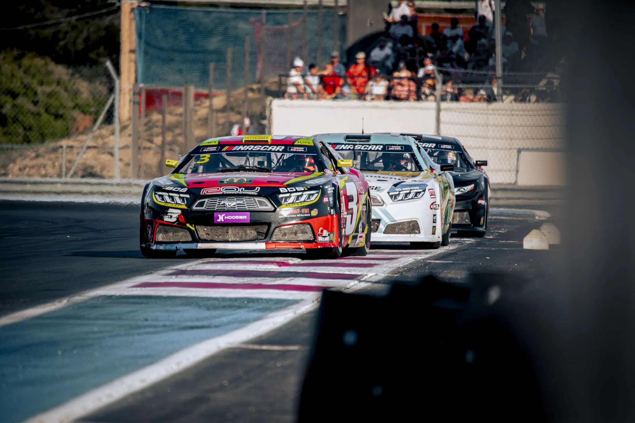 Stock-cars NASCAR Euro Series en peloton