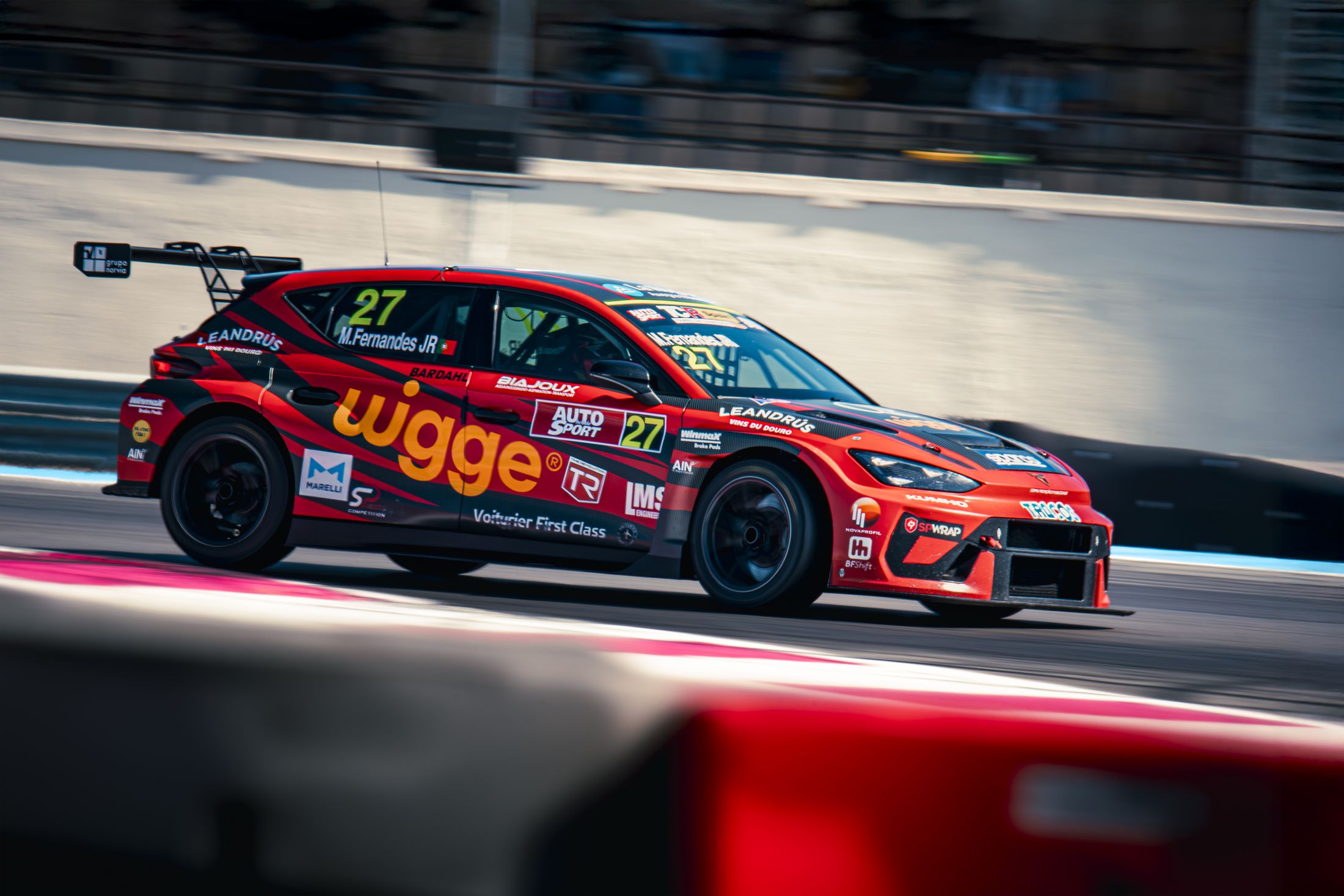 Honda Civic Type R TCR rouge n°27, livrée Wigge